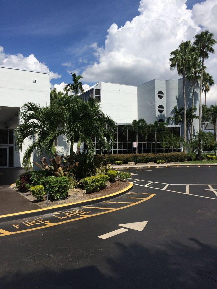 Sawgrass Grand Hotel And Suites Sports Complex Сънрайз Екстериор снимка