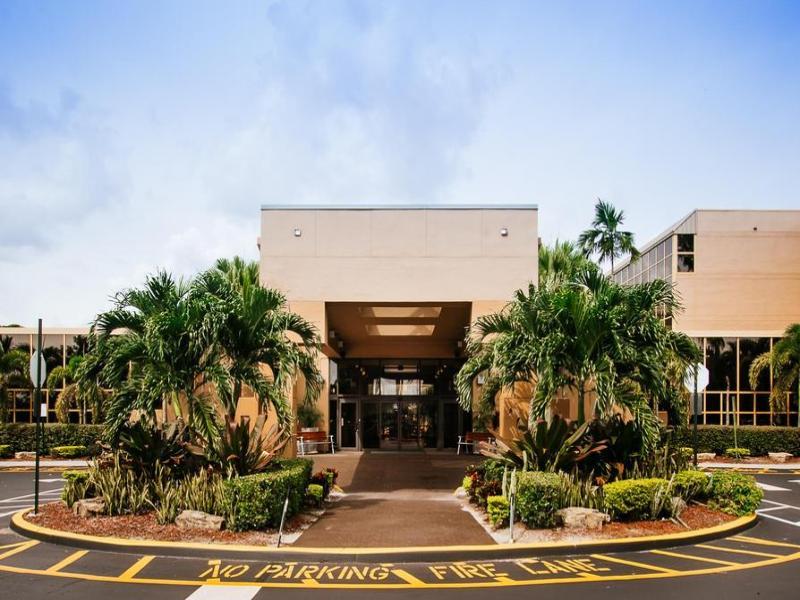 Sawgrass Grand Hotel And Suites Sports Complex Сънрайз Екстериор снимка